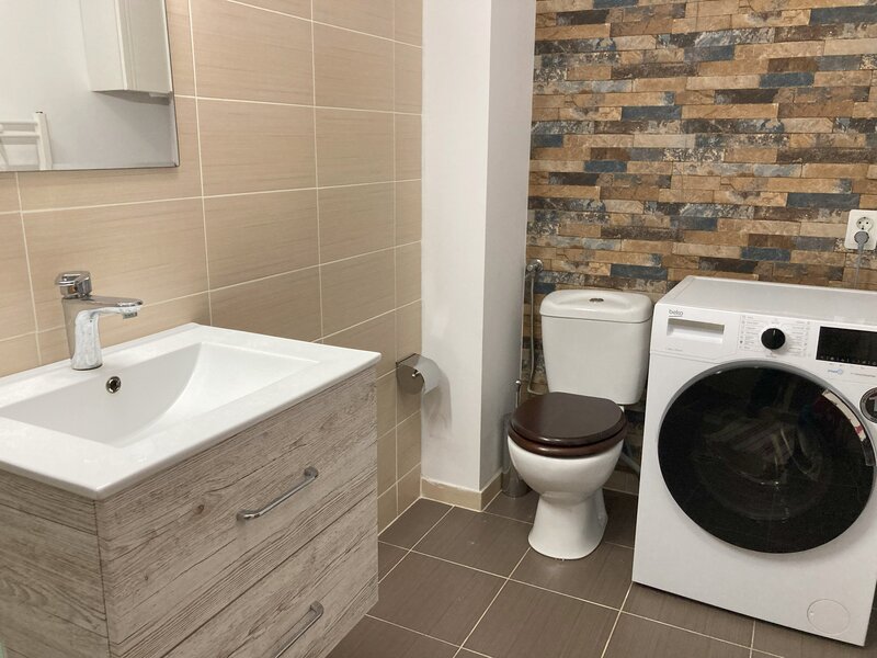 Ghencea, Dantelei, Casa P+2 etaje, 161mp, living +4 camere, proprietar